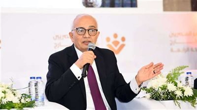 حجازي: سنتيح اختبار المصريين في الخارج عبر البريد السريع عدا الصف الثالث الثانوي