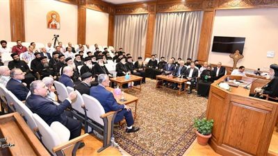 البابا تواضروس يجتمع بممثلي ١٦ كنيسة من إيبارشية حلوان