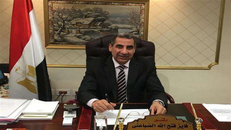 الدكتور فايز الضباعني.