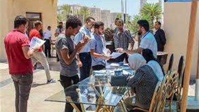 وزارة العمل: ملتقى توظيف يوفر فرص عمل لشباب البحر الأحمر