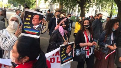 وقفة للجالية المصرية بإيطاليا لدعم الموقف المصرى تجاه سد النهضة