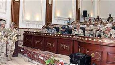 وزير الدفاع يشهد تنفيذ المرحلة الرئيسية لمشروع مراكز القيادة التعبوي للجيش الثالث