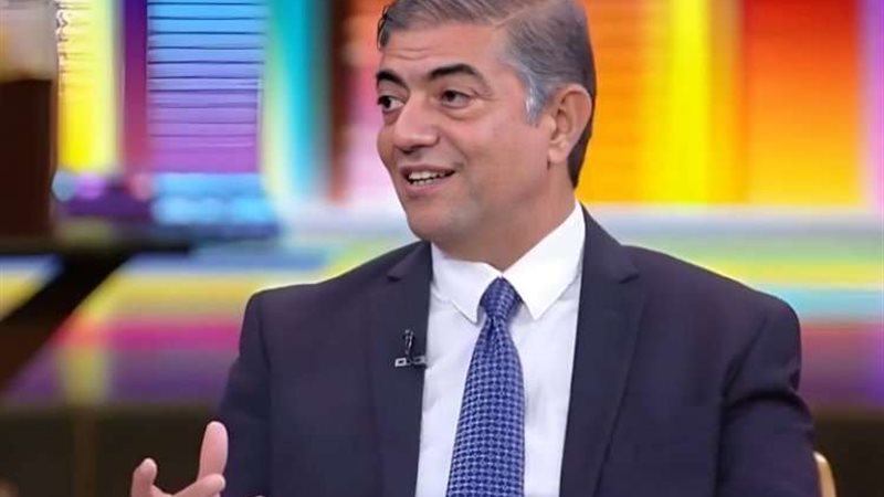 السيد هشام عبد العزيز