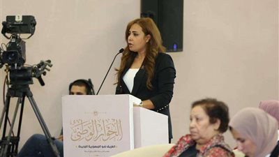 دينا المقدم: ضرورة إنشاء بنك الأسرة المصري لإيداع وسحب النفقة وتنفيذ الأحكام المالية الخاصة للزوجة والأبناء