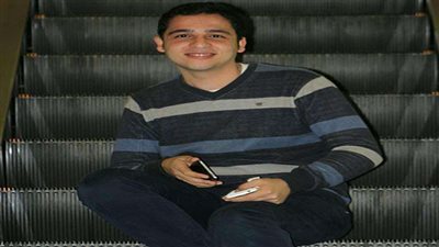 صعقا بالكهرباء ومقبرة داخل عيادته.. النيابة تكشف كيف نفذا المتهمين جريمة الساحل ؟