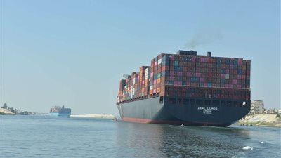 كيف تعد قناة السويس شرياناً لحركة التجارة العالمية؟