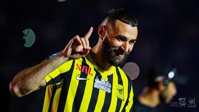 بنزيما يقود تشكيل اتحاد جدة المتوقع أمام الهلال في البطولة العربية