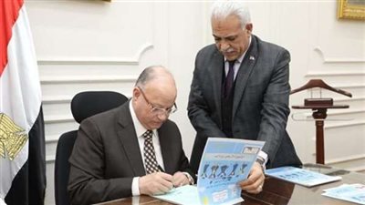 محافظ القاهرة يعتمد نتيجة الدور الثاني للشهادة الإعدادية