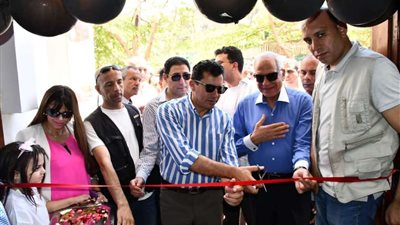 وزير الرياضة يفتتح ملعب الإسكواش بنادي الشرقية للدخان