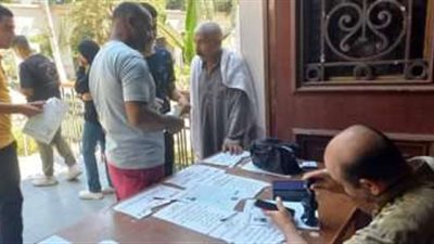 المدارس تبدأ اليوم تسليم طلاب الثانوية العامة الشهادات المؤمنة