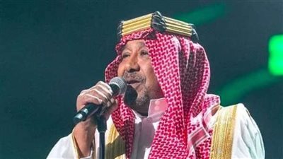 بالزي السعودي.. الشاب خالد يتألق في حفله بالسعودية