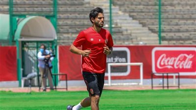 تدريبات تأهيلية لثلاثي الأهلي