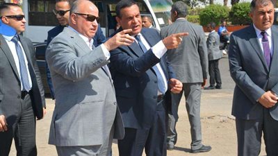 وزير التنمية المحلية ومحافظ القاهرة يتفقدان المشروعات الخدمية بالعاصمة