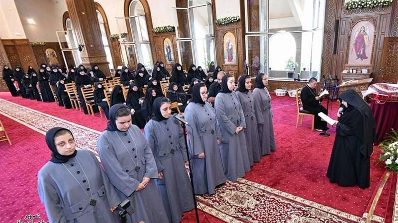 راهبات جدد