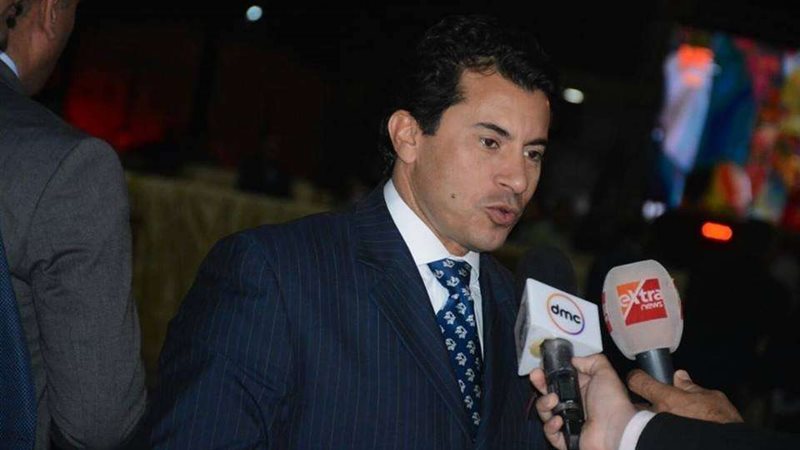 الدكتور أشرف صبحى