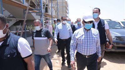 وزير النقل يتابع أعمال تنفيذ القطار الكهربائي الخفيف (LRT)
