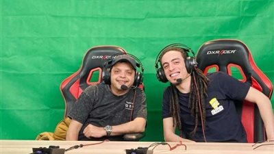 معلق لعبة ببجي يعبر عن سعادته بوجوده مع محمد هنيدي