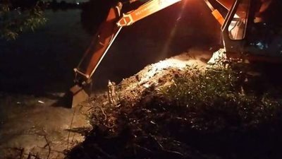 القبض على أحد المتعدين بالردم في نهر النيل أثناء الإفطار وتحويله للنيابة العسكرية