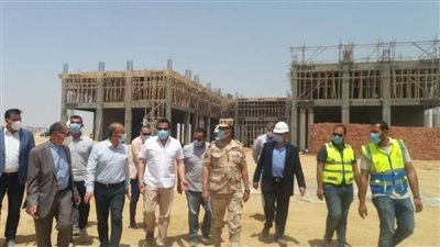وزير التعليم العالي يتفقد الأعمال الإنشائية بجامعة الزقازيق الأهلية