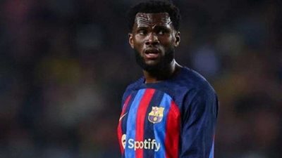 قادمًا من برشلونة| الأهلي السعودي يعلن التعاقد مع فرانك كيسي