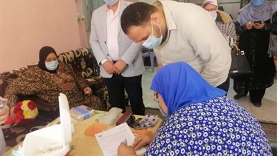 وكيلا الصحة والتضامن بالدقهلية يشهدان تلقى جرعات لقاح كورونا لكبار السن