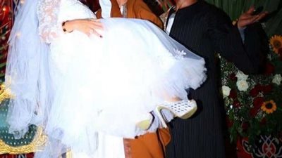 سمية الخشاب تحتفل بزفافها علي محمد رمضان في 