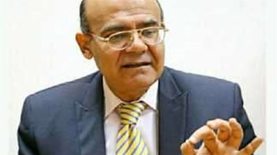 هل يصبح متحور كورونا الجديد خطرا قاتلا ؟ .. عضو الجمعية المصرية للحساسية والمناعة يجيب | خاص