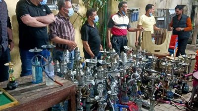 مدينة الصف تواجه كورونا.. مصادرة 120 شيشة وتغريم 35 شخصاً لعدم ارتداء الكمامة