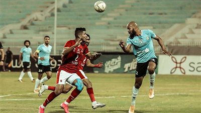 لعنة الأهلي.. إصابة لاعب غزل المحلة بالرباط الصليبي