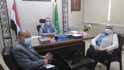 وكيل تعليم القليوبية يناقش الاستعدادات لامتحانات الشهادة الإعدادية