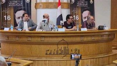 كتب شعرًا وأخرج ومثل.. تفاصيل مناقشة كتاب 