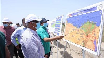 النقل يتابع معدلات تنفيذ مشروع تطوير ورفع كفاءة الطريق الدولي الساحلي