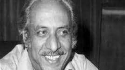 في ذكرى وفاته  الـ42.. تعرف على رائد الشعر العربي الحديث 