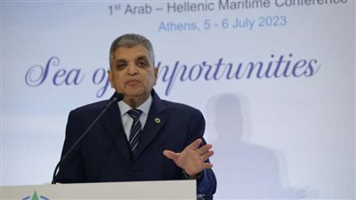 قرار رئاسي بتجديد تعيين الفريق أسامة ربيع رئيسًا لهيئة قناة السويس