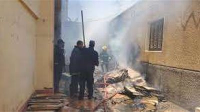 السيطرة على حريق مخزن مواد غذائية بالخانكة في القليوبية