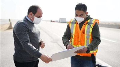 الرئيس السيسي يتفقد المحاور والطرق الجديدة بالقاهرة