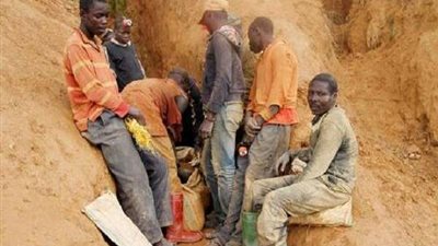 مصرع 15 شخصا على الأقل من الباحثين عن الذهب في غينيا