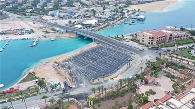 معاون وزير الإسكان يتفقد سير العمل بمشروعات التطوير في مارينا العلمين