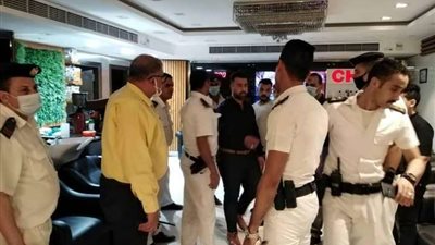 أحياء العاصمة تتابع التزام المحال التجارية بموعد الغلق