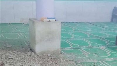 العناية الإلهية انقذت المصلين.. سقوط أجزاء من سقف مسجد بدشنا  أثناء صلاة التراويح