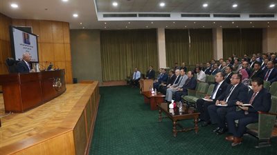 الوزير: اهتمام كبير بتطوير العنصر البشري في كافة قطاعات النقل على مدار العام