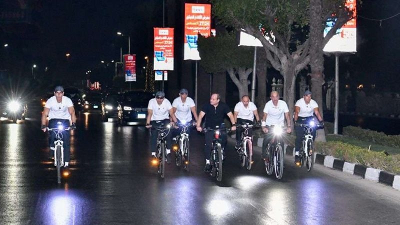 صور لزيارة الرئيس