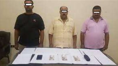 حبس تشكيل عصابي انتحل صفة رجال الشرطة في القاهرة