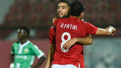 مصدر لـ بلدنا اليوم: الأهلي أنهى كل الاتفاقات مع قندوسي واللاعب سيرحل قريبًا