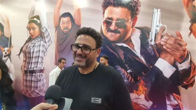 أكرم حسني يواصل صدارة شباك التذاكر بفليم 