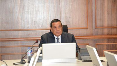 وزير التنمية المحلية يتابع الموقف التنفيذي للمشروعات التنموية والخدمية الجارية