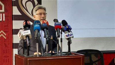 تعرف على سبب اجتماع جمال علام يجتمع برئيس لجنة الحكام