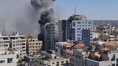 مسؤولون إسرائيليون يطالبون بوقف العدوان على قطاع غزة