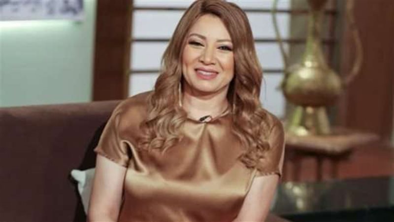 الفنانة إنتصار
