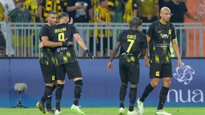 رباعي ناري يقود تشكيل اتحاد جدة أمام الرياض في الدوري السعودي